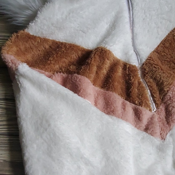 Sherpa Half Zip Pullover Sweater - Picture 4 of 7